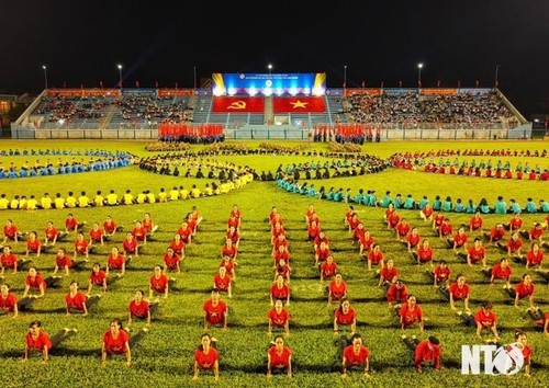Provinz Ninh Thuan organisiert nationale Yoga-Meisterschaft 2022 - ảnh 1