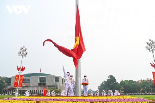 Ausländische Spitzenpolitiker beglückwünschen Nationalfeiertag Vietnams - ảnh 1