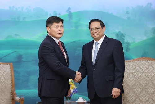 Premierminister Pham Minh Chinh empfängt den mongolischen Justizminister Khishgee Nyambaatar - ảnh 1