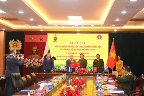 Zusammenarbeit im Kampf gegen Cyber-Kriminalität zwischen Hanoier Polizei und Moskauer Innenbehörde  - ảnh 1