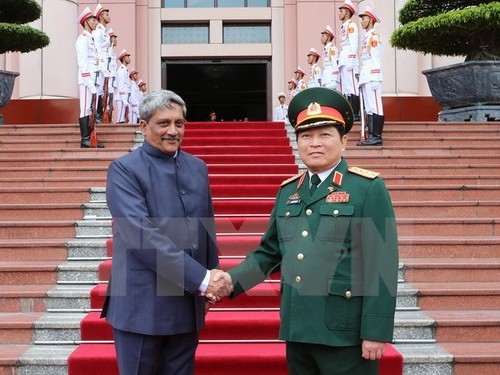 越南和印度国防部长举行会谈 - ảnh 1