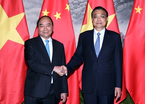 阮春福总理：推动越南与中国关系不断发展 - ảnh 1