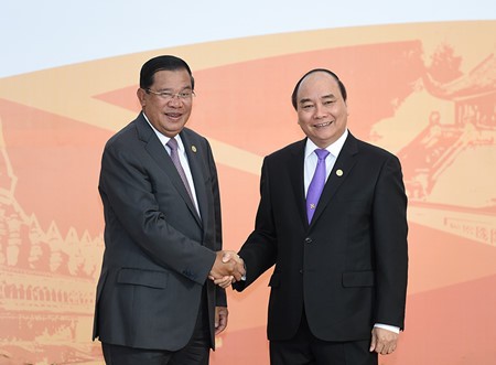 推动越南与柬埔寨合作关系发展 - ảnh 1