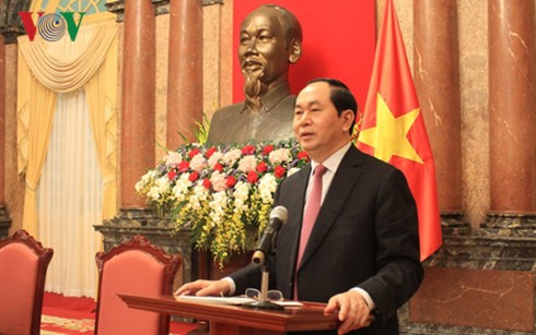  越南国家主席陈大光发表署名文章纪念全国抗战日七十周年 - ảnh 1