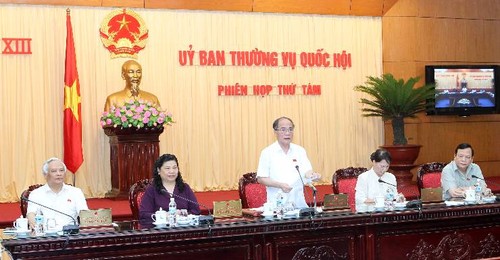 Der ständige Ausschuss des Parlaments tagt in Hanoi - ảnh 1