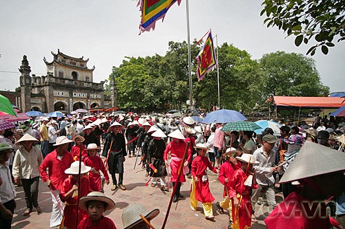 Das Giong-Fest im Dorf Phu Dong - ảnh 2