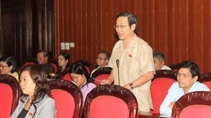 Gesetzausschuss der Nationalversammlung tagt in Hanoi - ảnh 1