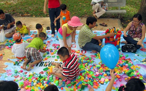 Weltkindertag in Vietnam gefeiert - ảnh 1