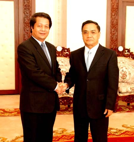 Laos Premierminister trifft Vertreter der vietnamesischen Provinz Phu Tho - ảnh 1
