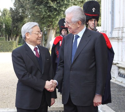 KPV-Generalsekretär Nguyen Phu Trong trifft Italiens Premierminister Mario Monti - ảnh 1