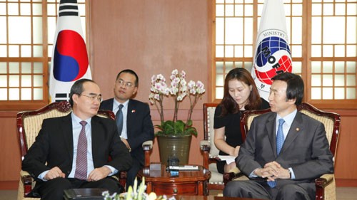 Vizepremier Nguyen Thien Nhan beendet Südkorea-Besuch - ảnh 1