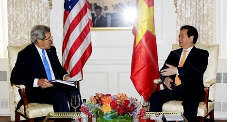 Premierminister Nguyen Tan Dung trifft US-Außenminister - ảnh 1