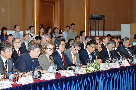 Vietnam verpflichtet sich, Investoren günstige Bedingungen zu schaffen und sie zu schützen - ảnh 1