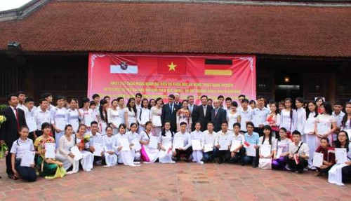 20. Jubiläumsfeier des Stipendienprogramms von Hessen für vietnamesische Studenten - ảnh 1