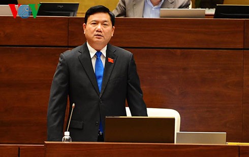 Verkehrsminister steht für Befragung vor Parlament  - ảnh 1