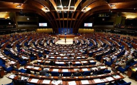 Parlamentarische Versammlung des Europarates verlängert Sanktionen gegen Russland - ảnh 1