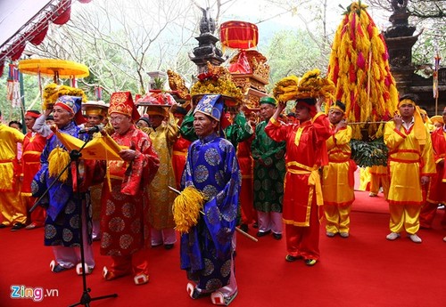 Große Feste in Hanoi eröffnet - ảnh 1