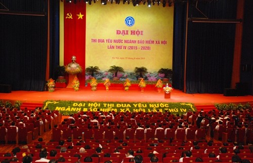 Nguyen Thi Doan nimmt an Konferenz für Patriotismuswettbewerb der Sozialversicherung teil - ảnh 1