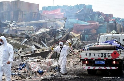 Anzahl der Toten bei Chemie-Explosion in Tianjin steigt - ảnh 1