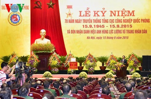 Premierminister Nguyen Tan Dung: Vietnam soll eine moderne Verteidigungsindustrie aufbauen - ảnh 1