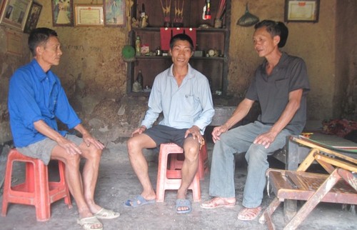 Voong Phuc Niep schützt seit 35 Jahren Staatsgrenzsteine - ảnh 1