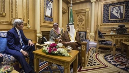 US-Außenminister reist nach Saudi-Arabien für Diskussion über Syrien - ảnh 1