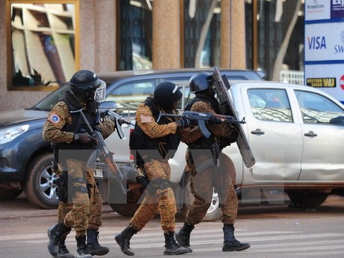 Identität von sechs kanadischen Opfern beim Terroranschlag in Burkina Faso festgestellt - ảnh 1