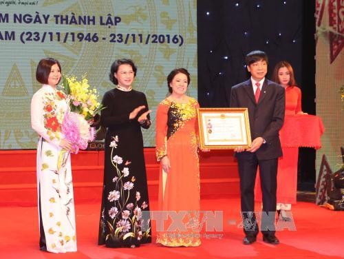 Parlamentspräsidentin nimmt an Feier zum 70. Gründungstag des Vietnamesischen Roten Kreuzes - ảnh 1