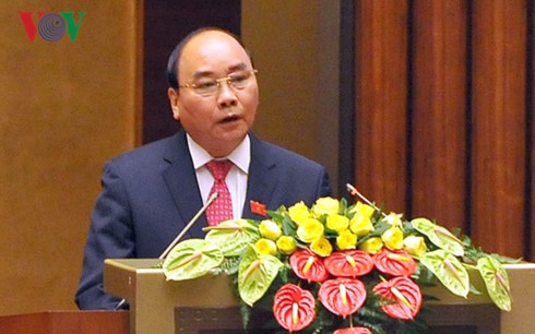 Premierminister Nguyen Xuan Phuc empfängt Kambodschas Premierminister Hun Sen - ảnh 1