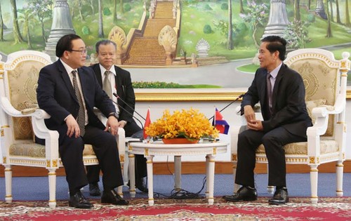 Feier zu 50 Jahren der Beziehungen zwischen Vietnam und Kambodscha - ảnh 1