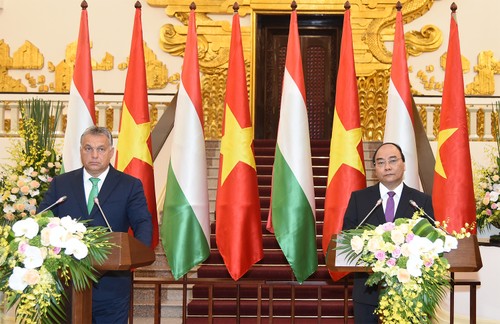Gemeinsame Erklärung Vietnams und Ungarns - ảnh 1