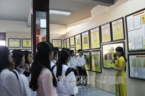 Ausstellung der Dokumente über Hoang Sa und Truong Sa in Kon Tum - ảnh 1