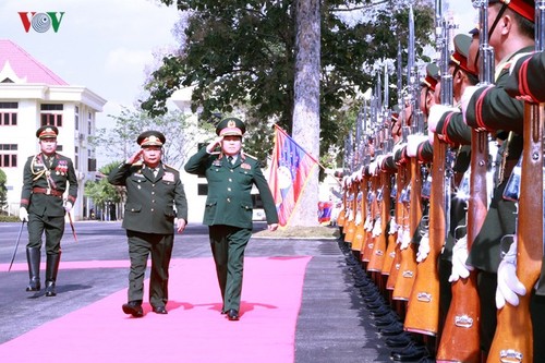 Verteidigungsbeziehungen zwischen Vietnam und Laos sind besonders - ảnh 1