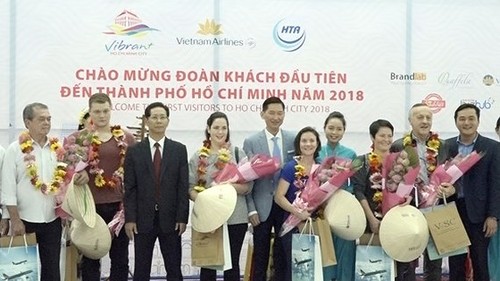 Vietnam empfängt mehr als 1,43 Millionen Touristen im Januar 2018 - ảnh 1