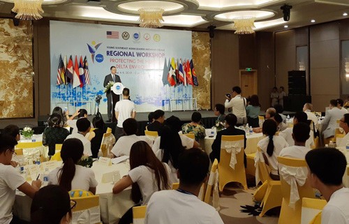 120 junge Leiter Südostasiens geben Initiativen zum Umweltschutz im Mekong-Delta - ảnh 1