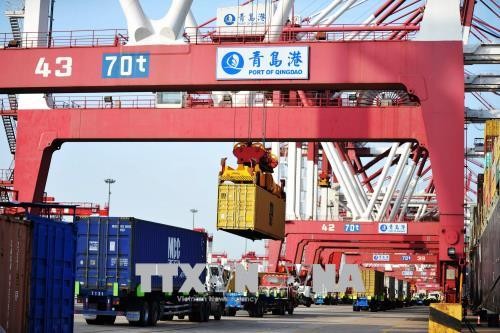 US-Präsident genehmigt neue Importzölle gegen Chinas Waren - ảnh 1