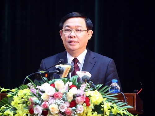 Vizepremierminister Vuong Dinh Hue fordert richtige Bewertung von Auslandsinvestitionen - ảnh 1