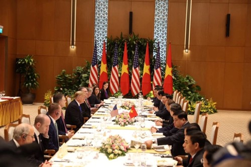 Vietnams Spitzenpolitiker empfangen US-Präsidenten Donald Trump - ảnh 13
