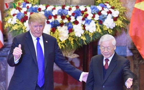 Vietnams Spitzenpolitiker empfangen US-Präsidenten Donald Trump - ảnh 3