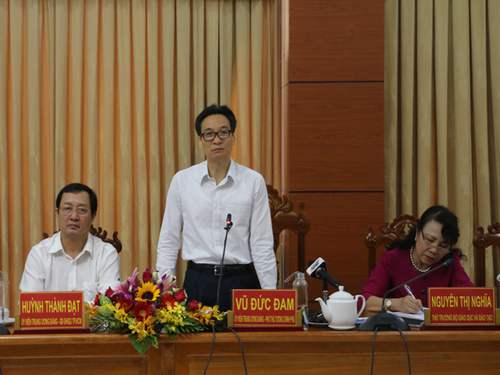 Vizepremierminister Vu Duc Dam: An Giang soll Bildung und Gesundheitsvorsorge für Bevölkerung bevorzugen - ảnh 1