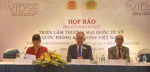 Internationale Verteidigungs- und Sicherheitsmesse Vietnams 2020 wird in Hanoi veranstaltet - ảnh 1