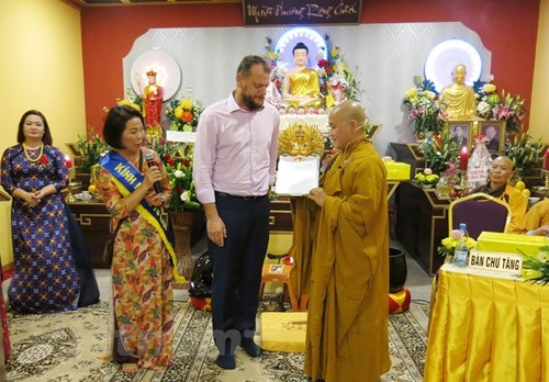 Erstes buddhistisches Kulturzentrum auf Provinzebene der Vietnamesen in Tschechien gegründet - ảnh 1