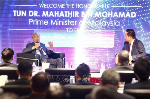 Malaysias Premierminister Mohamad teilt Erfahrungen über Digitalisierung mit Vietnam - ảnh 1