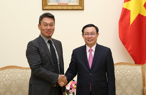 Vizepremierminister Vuong Dinh Hue fordert die Vervollständigung des bargeldlosen Zahlungsverkehrs in Vietnam  - ảnh 1