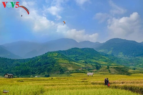 Schöne Reisterrassen in Mu Cang Chai zur Erntezeit - ảnh 10