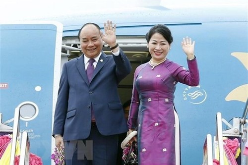 Premierminister Nguyen Xuan Phuc stattet Kuwait einen offiziellen Besuch ab - ảnh 1