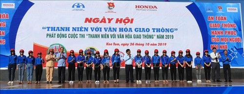 Union der vietnamesischen Jugendlichen startet den Wettbewerb „Jugendliche und Verkehrskultur“ - ảnh 1