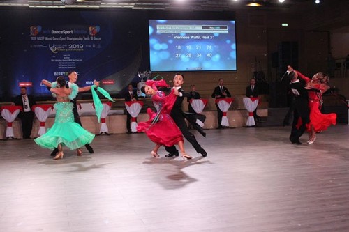 Tanzsport: Vietnam beteiligt sich zum ersten Mal an einem weltweiten Wettbewerb - ảnh 1