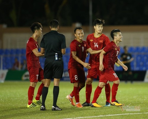 Vietnams U22-Fußballnationalmannschaft der Männer siegt über die laotische Mannschaft mit 6:1 - ảnh 1