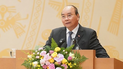 Premierminister: Der Bau der E-Regierung in Vietnam kann sich im Vergleich zu anderen Ländern verkürzen - ảnh 1